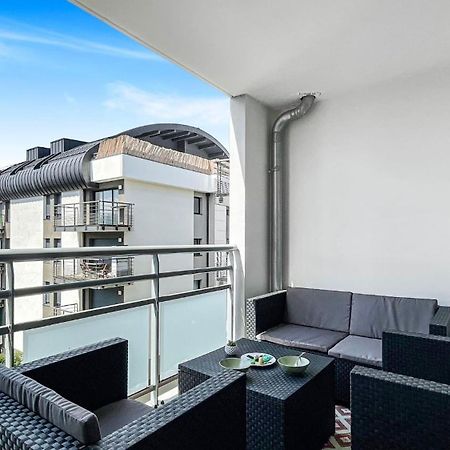Homey Chloe - New - Parking Gratuit - Balcon Prive - Proche Geneve آنماس المظهر الخارجي الصورة