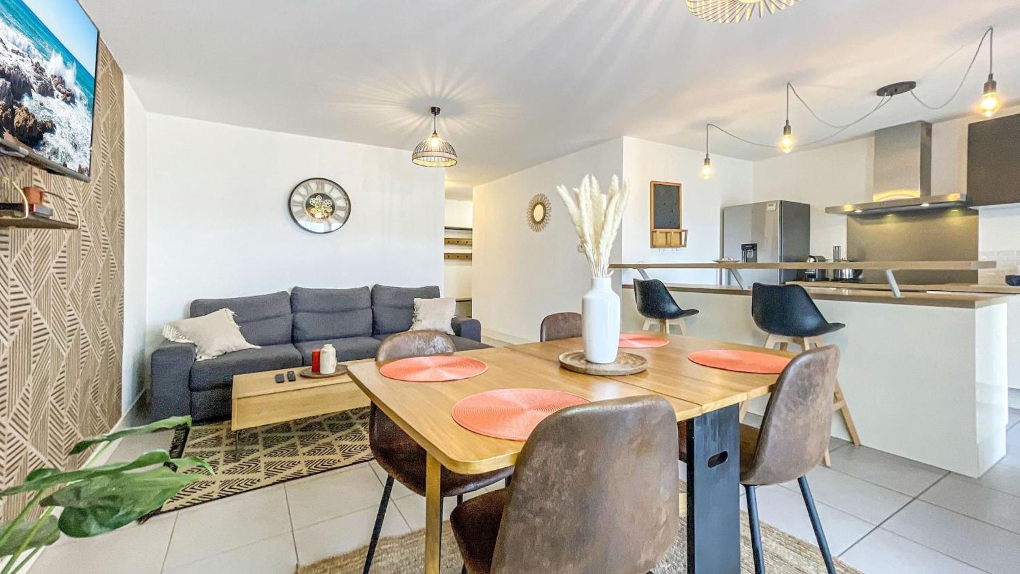 Homey Chloe - New - Parking Gratuit - Balcon Prive - Proche Geneve آنماس المظهر الخارجي الصورة